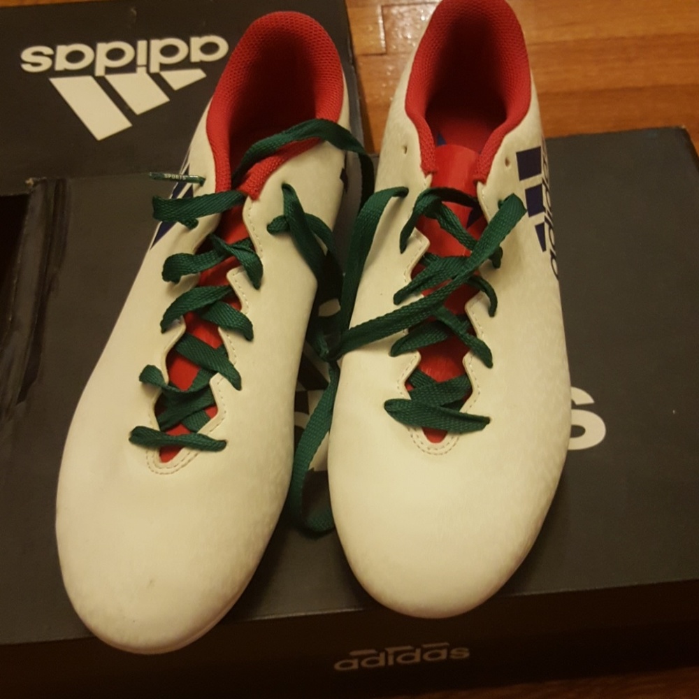 Mens soccer cleats